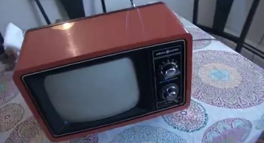 Американец подключил телевизор 1978 года выпуска к глобальной сети