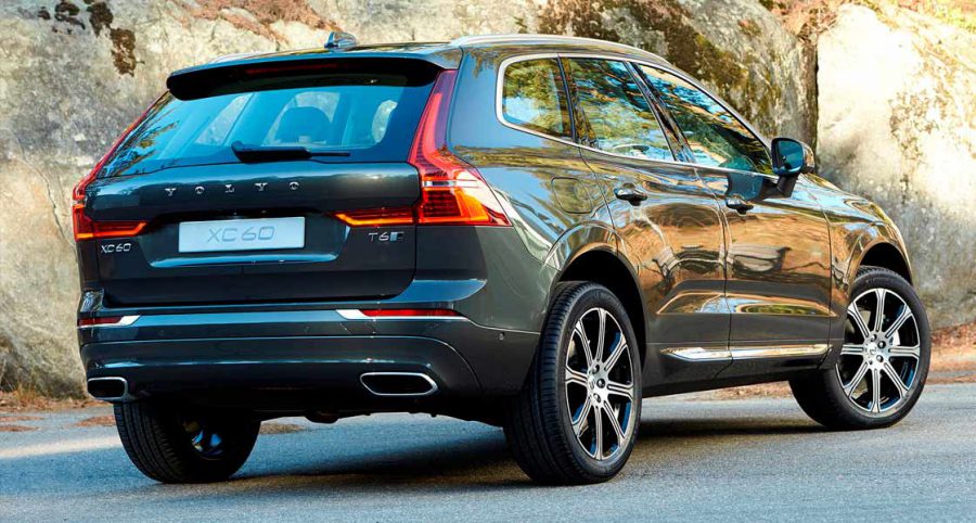Volvo обновил XC60 для нового 2018 модельного года Volvo обновил XC60 для нового 2018 модельного года