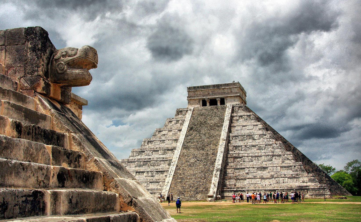 Ученые обнаружили подземное озеро под пирамидой майя в Мексике.