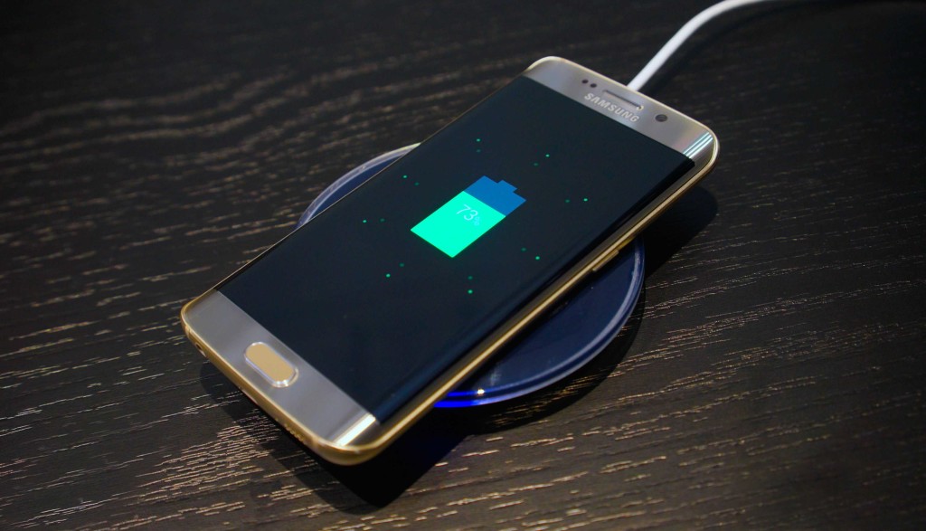 Samsung начала реализовывать беспроводную зарядку с активным охлаждением