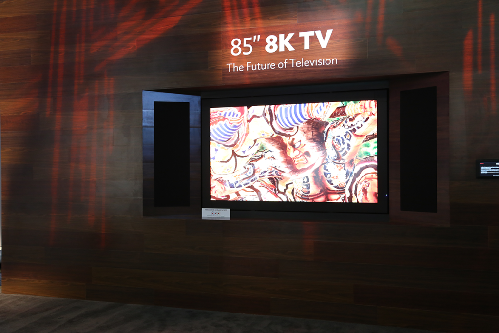 Sharp выпускает первый в мире телевизор с разрешением 8К