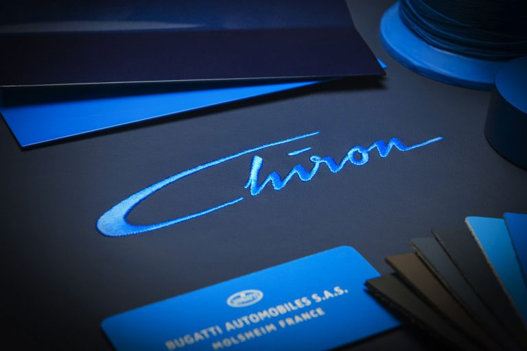 Новый гиперкар Bugatti Chiron покажут в марте 2016