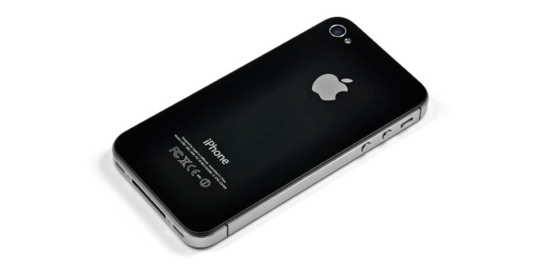 Владельцы iPhone 4s подали в суд на Apple из-за тормозов iOS 9