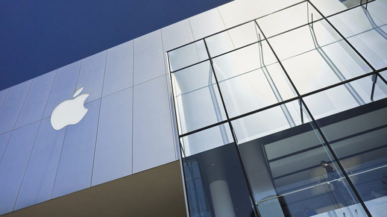 Apple заявила о нежелании заниматься мобильной связью