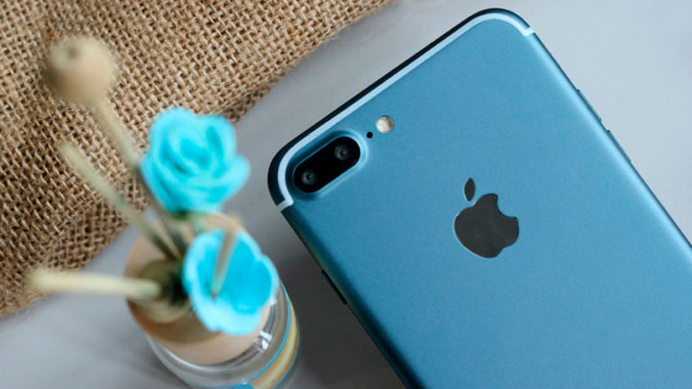 iPhone-Deep-Blue-3