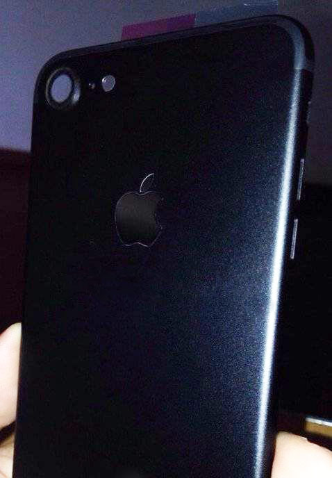 iPhone Space Black