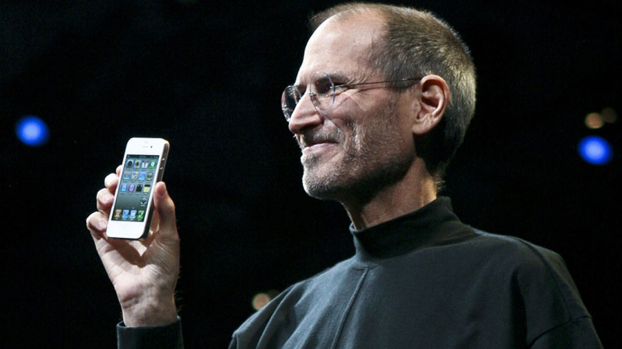 iPhone-4-Steve-Jobs
