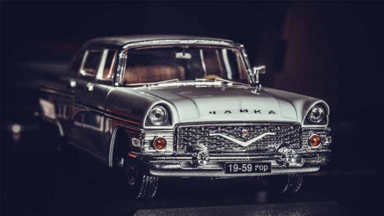 Роскомнадзор заблокировал два сайта, торгующих моделями отечественных автомобилей