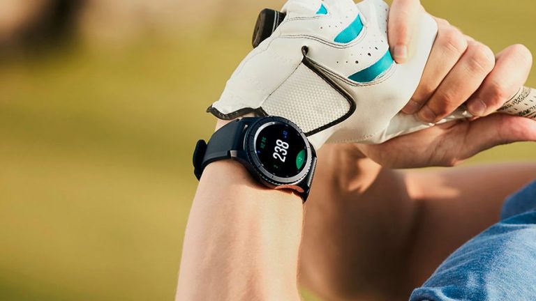 Samsung Gear S3 официально в России: цена и особенности