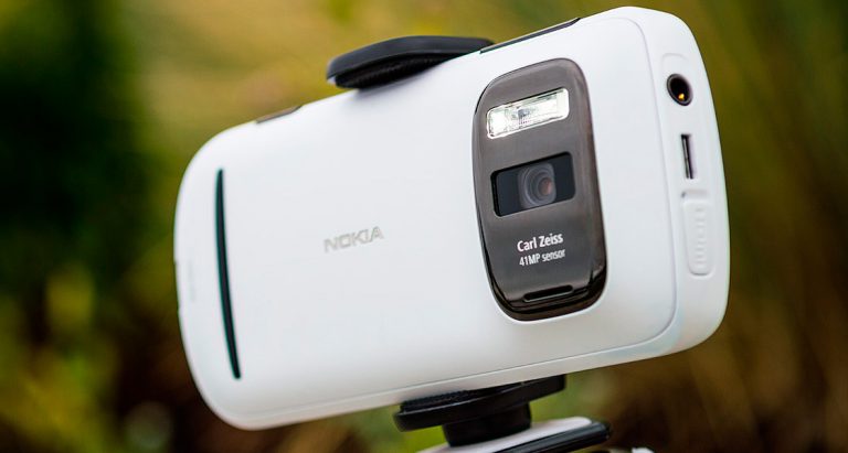Будущие флагманы Nokia могут получить оптику от Carl Zeiss