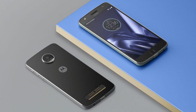 Прошлогодний флагман Moto Z упал в цене