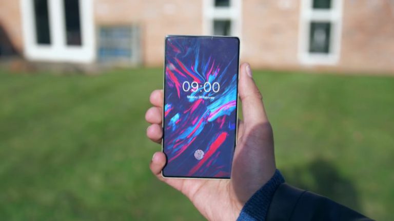 Известны новые подробности о безрамочном слайдере Doogee Mix 4