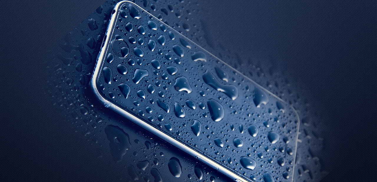 iphone water