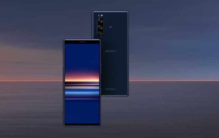 В России начались продажи компактного флагмана Sony Xperia 5