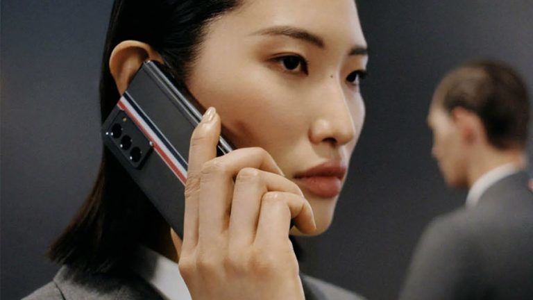 Лимитированный Galaxy Z Fold2 раскупили в Таиланде за ночь