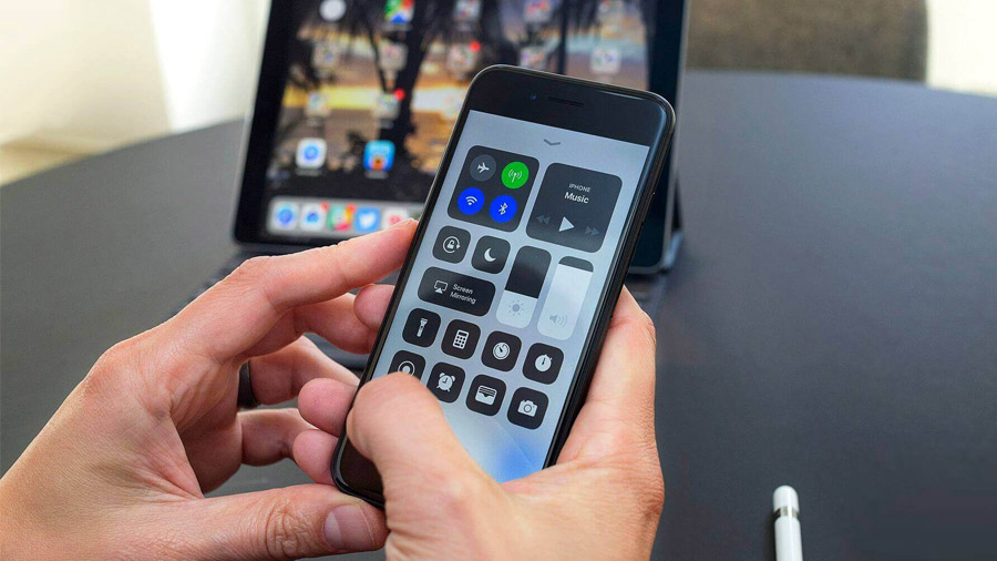 IPhone
