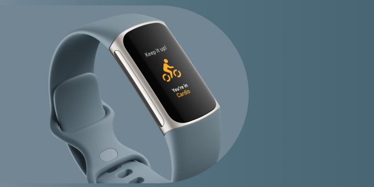 Fitbit представила фитнес-браслет Charge 5