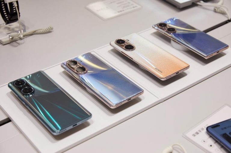 Утечка: появились фото Honor 60 в четырёх цветах