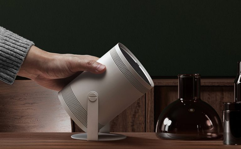 Портативный проектор The Freestyle от Samsung появился в России