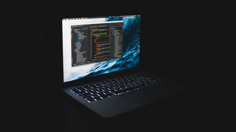 Bloomberg: Apple и Meta по ошибке передали хакерам данные пользователей