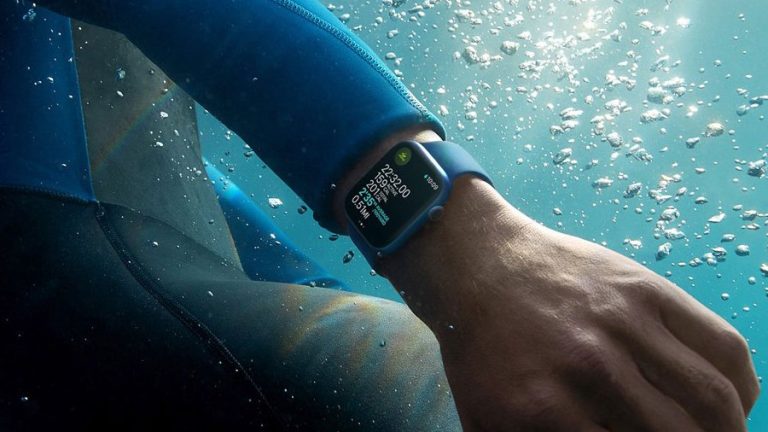 Apple Watch SE 2 получат усиленную влагозащиту