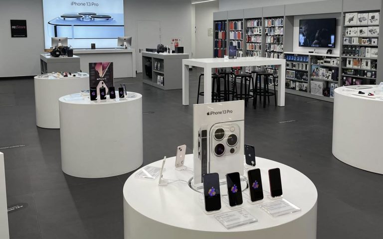 re:Store и iPort начали закрывать свои магазины