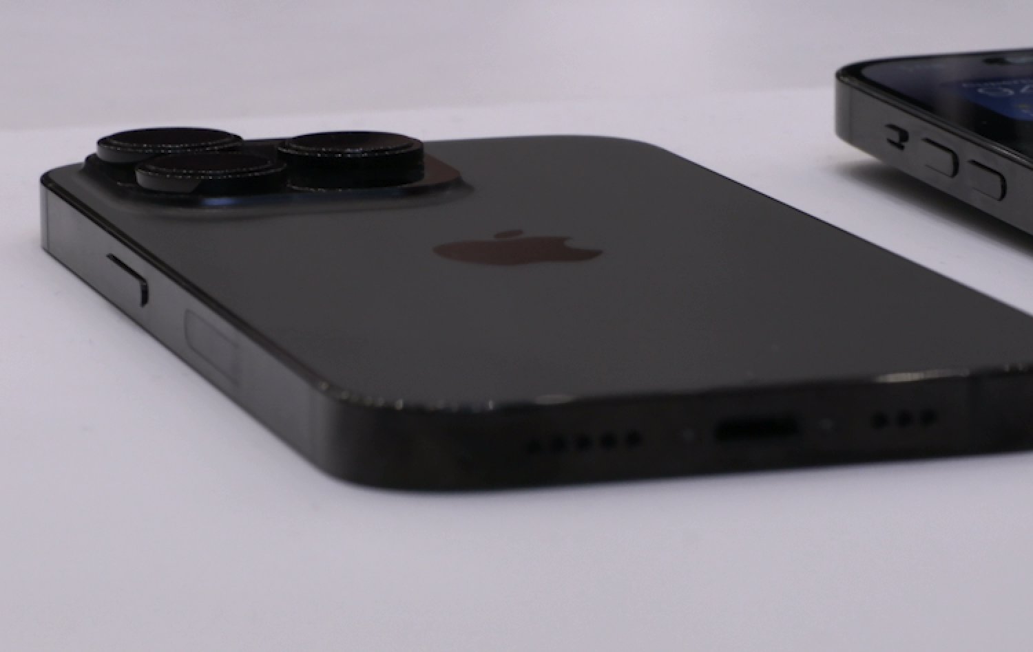 Iphone 14 Pro В Цвете Space Black Показали На Фото – Новости На The Geek