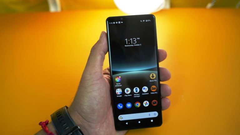 Sony показала эксклюзивные расцветки смартфона Xperia 5 IV