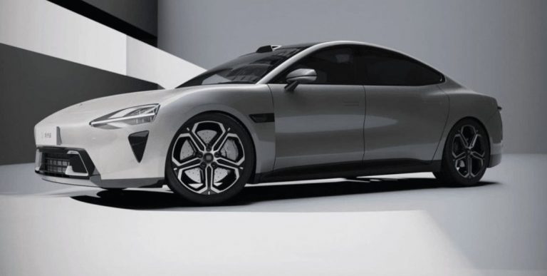 Первый электромобиль Xiaomi замечен на дорогах Китая