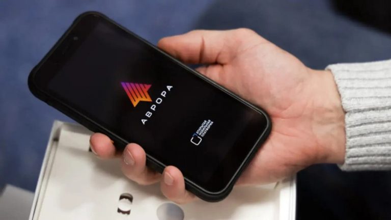 Власти России начали пользоваться отечественными смартфонами на базе ОС «Аврора»