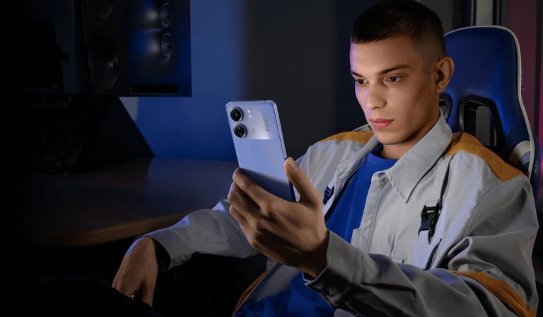 Xiaomi POCO C65 дебютировал в России — смартфон с большим экраном дешевле 10 000 рублей