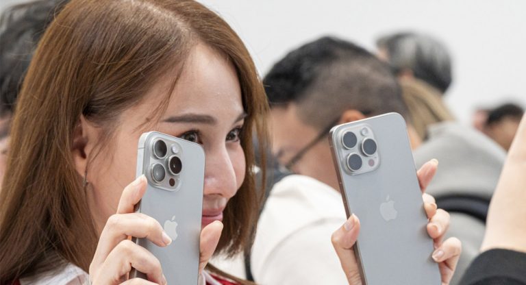 запретили iPhone