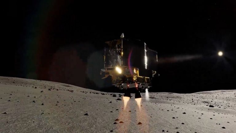 Японский модуль SLIM в третий раз проснулся на Луне