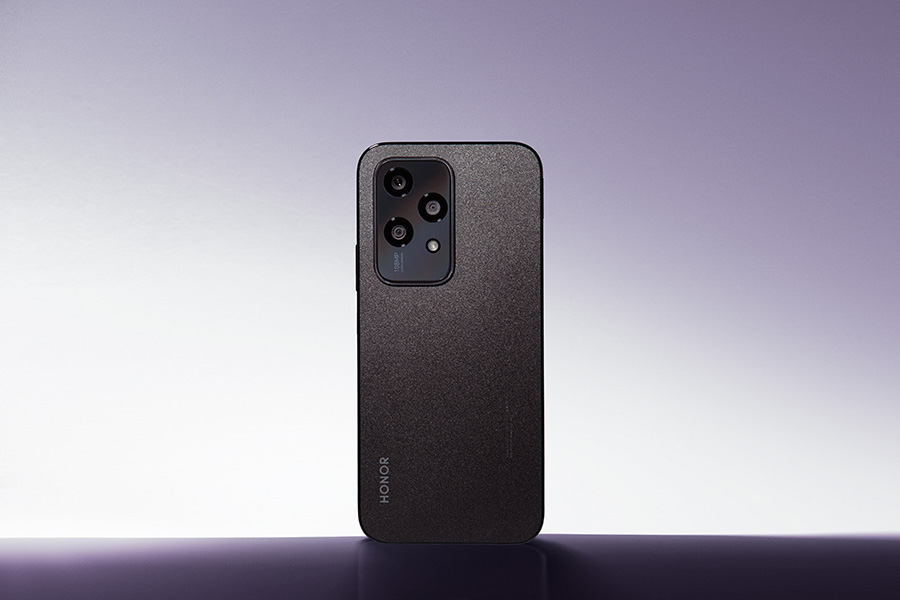 В России стартовали продажи HONOR 200 Lite с мощным портретником и камерой на 108 Мп