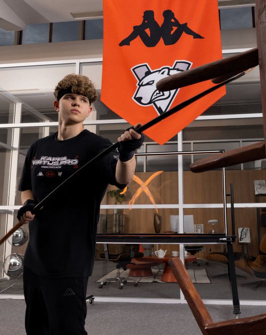 Бренд Kappa и Virtus.pro представили новую коллекцию одежды