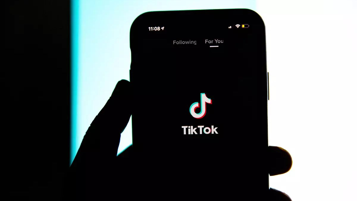 Ученые: просмотр коротких видео в TikTok и на YouTube только усиливает  скуку | The GEEK