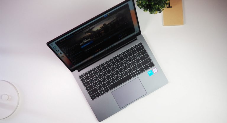 Обзор HONOR MagicBook X14 Plus 2025