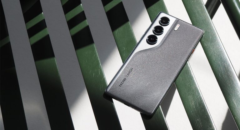Обзор TECNO CAMON 40