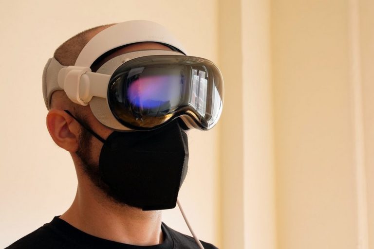 Apple расширяет XR-направление: в разработке пять новых устройств