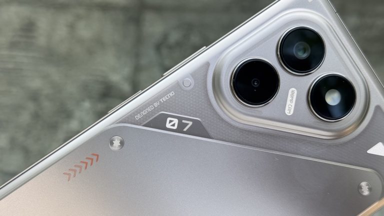 TECNO POVA 7 NEO живые фото
