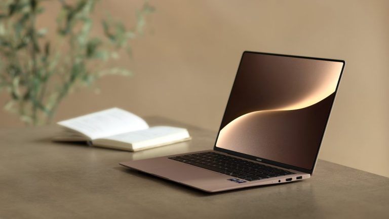 Ультратонкий HONOR MagicBook Art 14 2025 поступил в продажу в России