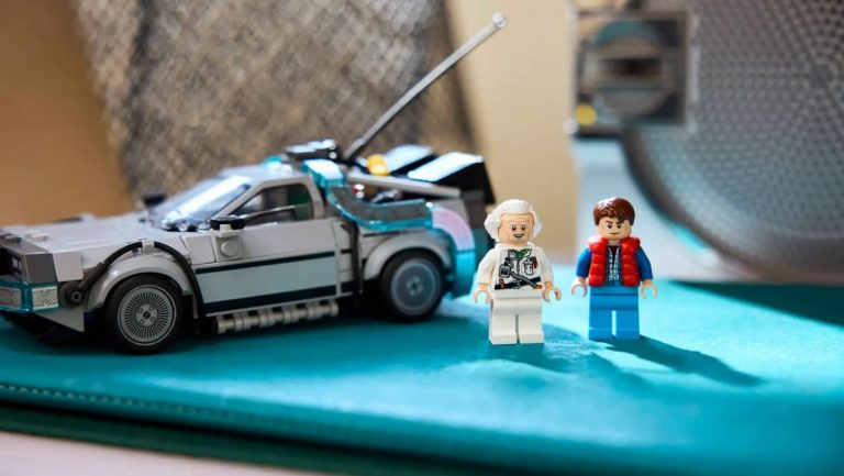 LEGO выпустила новый набор по «Назад в будущее» с легендарным «летающим» DeLorean