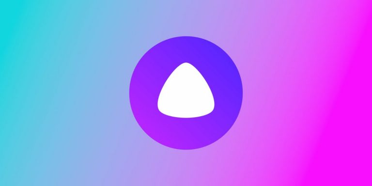 Исследование Яндекса: женщины и пожилые россияне вежливее всех общаются с Алисой