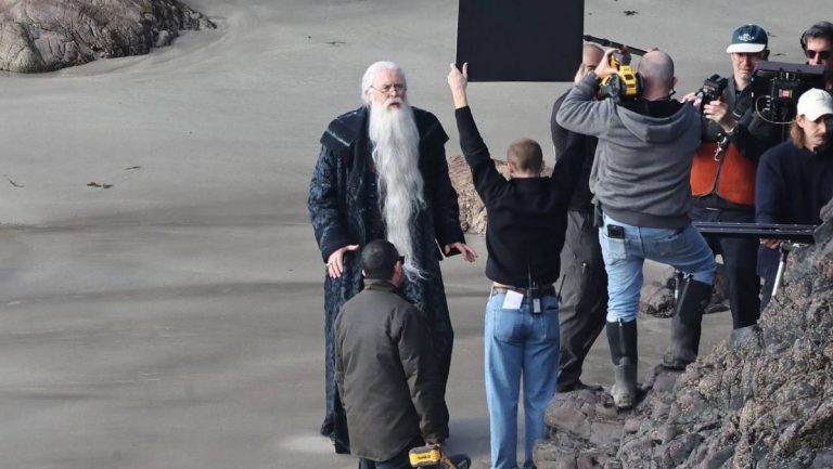 Первые фото нового Дамблдора в сериале по «Гарри Поттеру» появились в сети