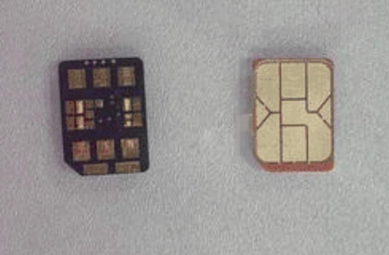 МТС Банк показал SIM-карту со встроенным NFC. Оплачивать покупки можно даже с кнопочного телефона