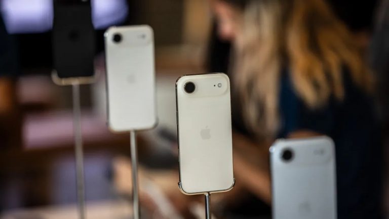 Bloomberg: дизайнер iPhone Air ушел из Apple