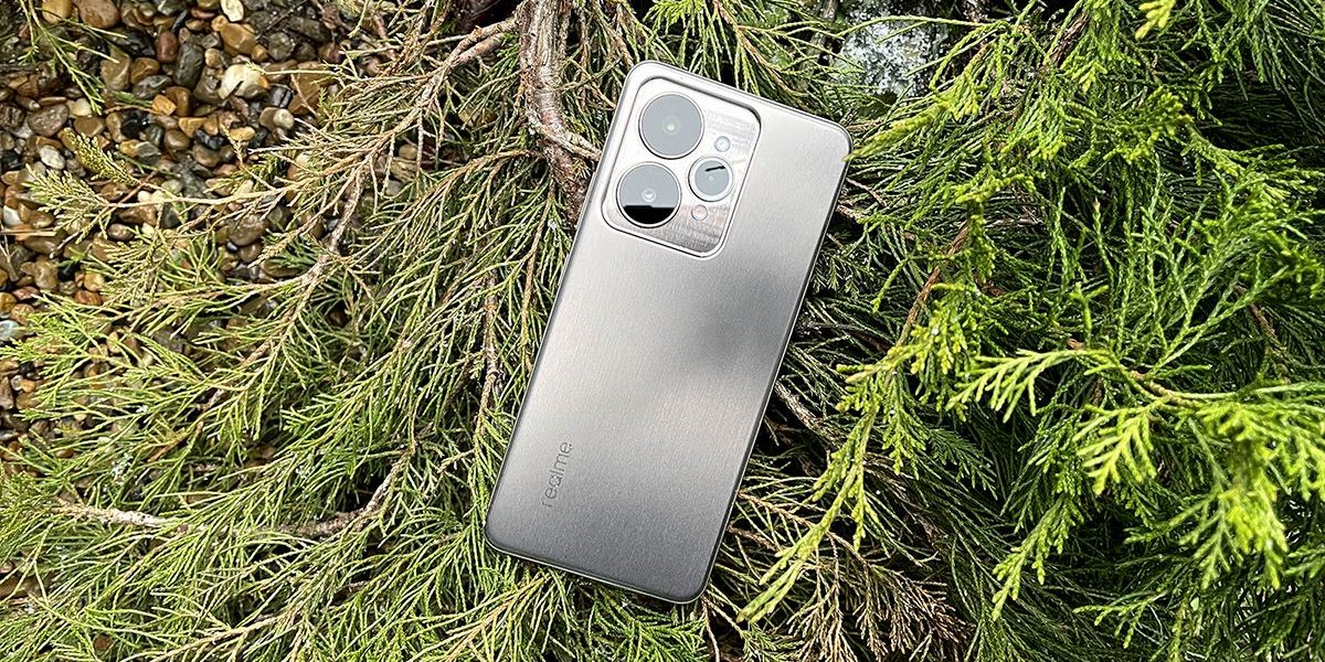 Обзор Realme 15 5G: новый хит или очередной середняк?