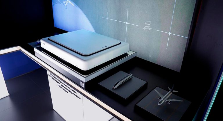 Спутниковая связь выходит на рельсы: БЮРО 1440 показало терминал для подвижного состава