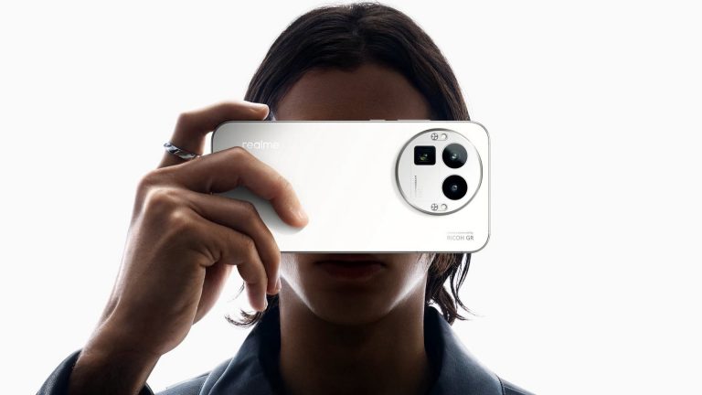 Realme GT 8 Pro вышел в России: цены