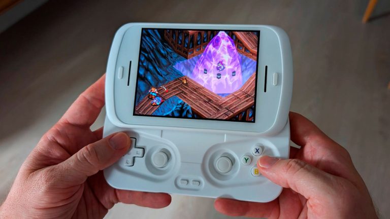 Ретро возвращается: россияне массово покупают портативные консоли